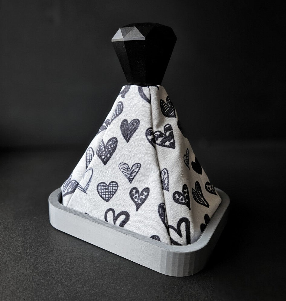 LOVER - White Heart Scribble Universal Shift Boot